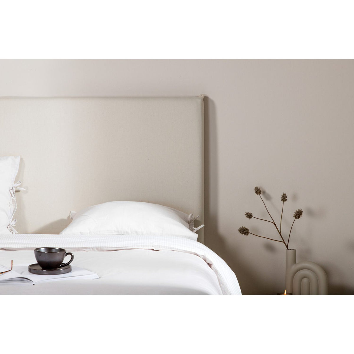 Saga Sänggavelöverdrag Beige