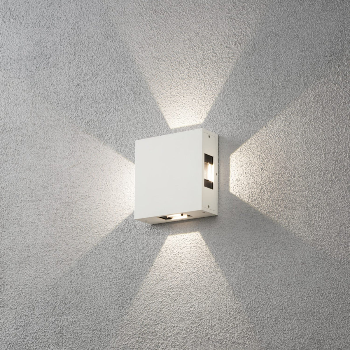 Cremona HP-LED 4x3W Vägglampa Ute Vit