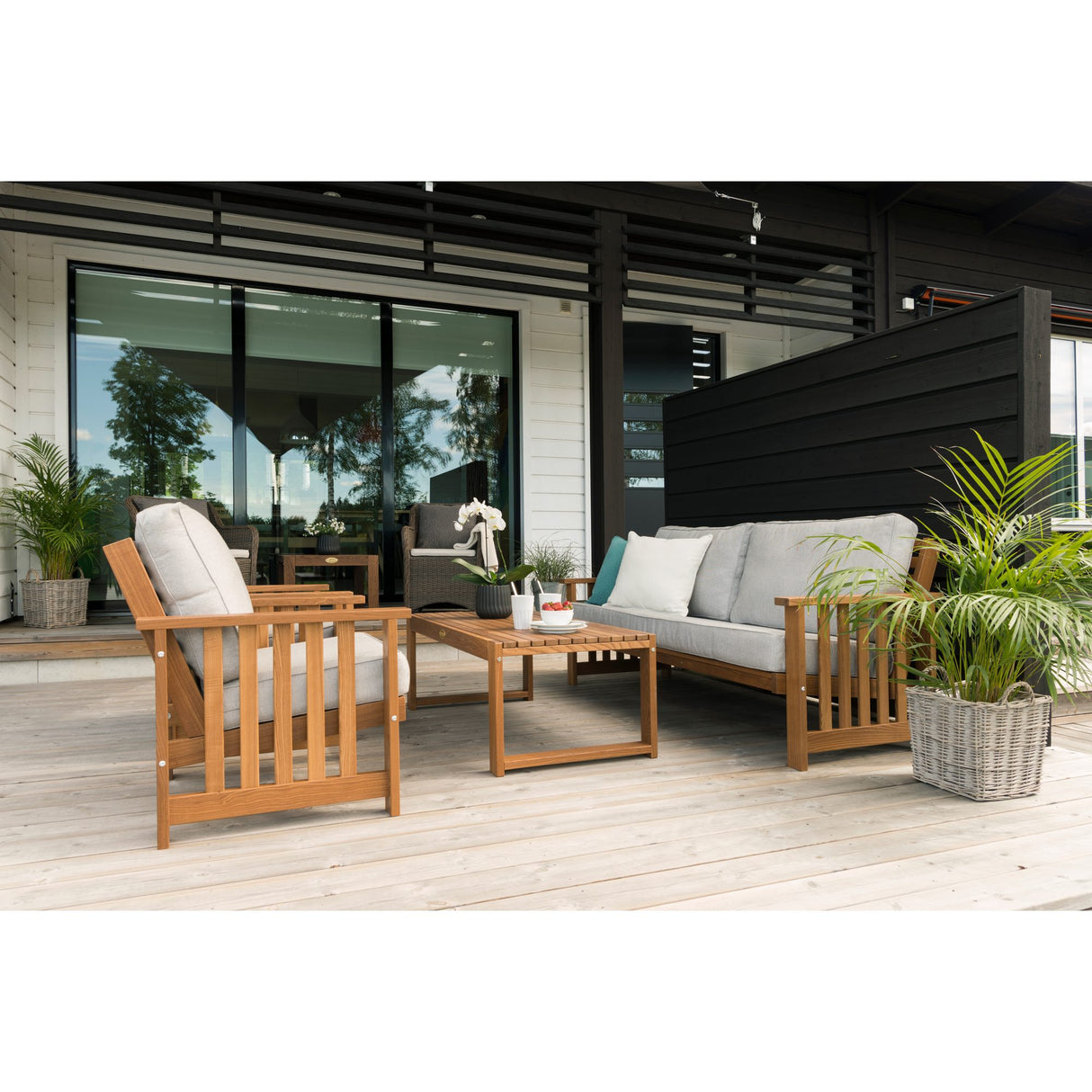 Gotland Utebord 60 x 120 cm Brun