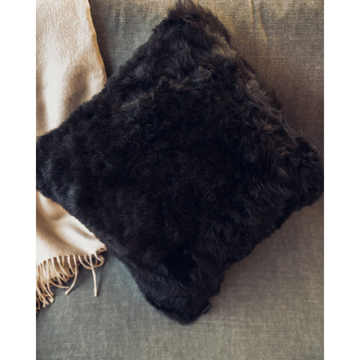 Iceland 50 cm Lammskinnskudde Wild Brown