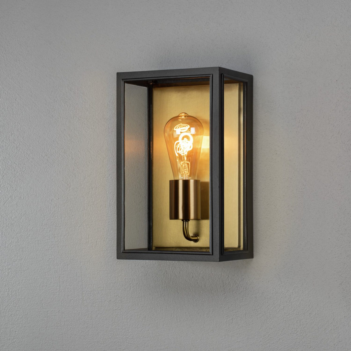 Carpi E27 Vägglampa Ute Svart/Mässing, Medium (18 cm)