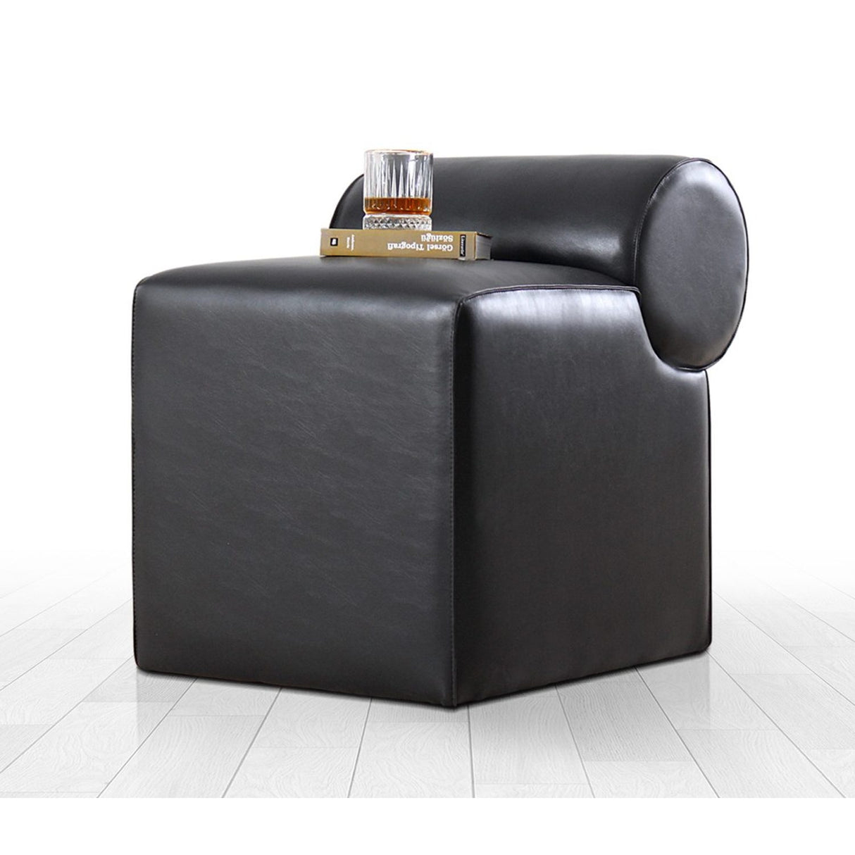 Rohin Läderpuff (53 x 49 x 53 cm) Svart Sittpuff