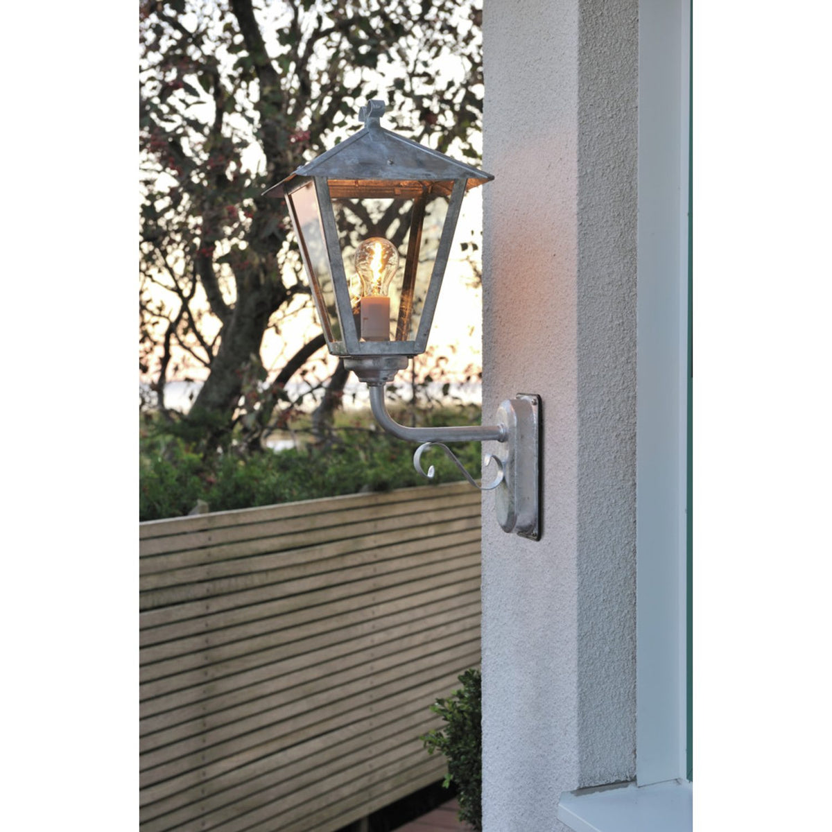 Benu E27 32 cm Vägglampa Ute Upp, Galvaniserad