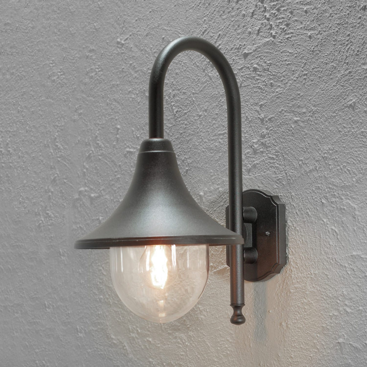 Bari E27 Ner Vägglampa Ute Mattsvart