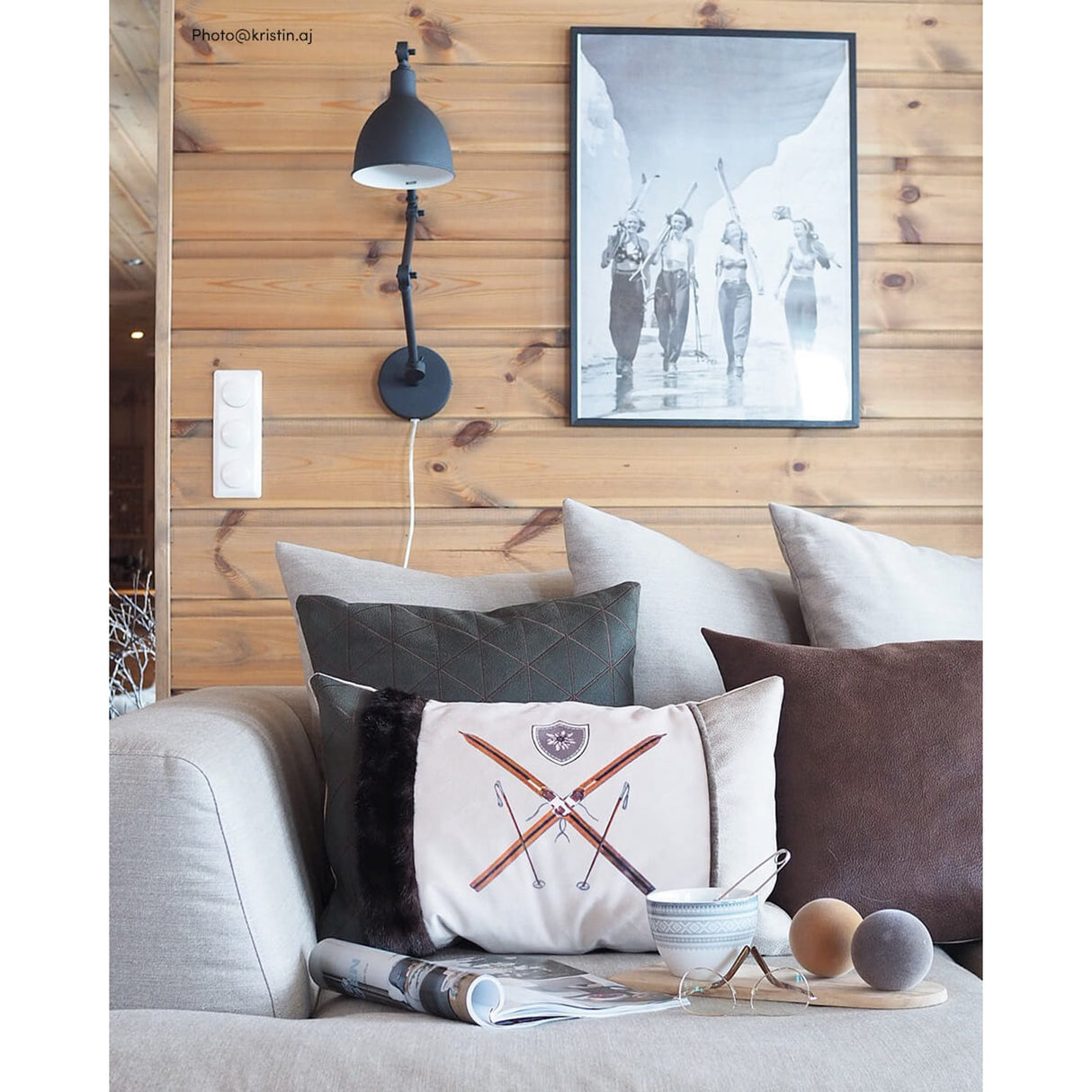 Bazar Vägglampa Sandsvart