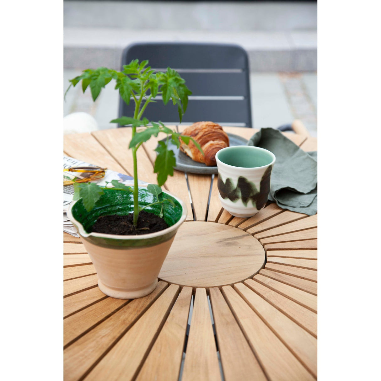 Ellen Trädgårdsbord i Teak och Aluminium 110 cm, Antracit