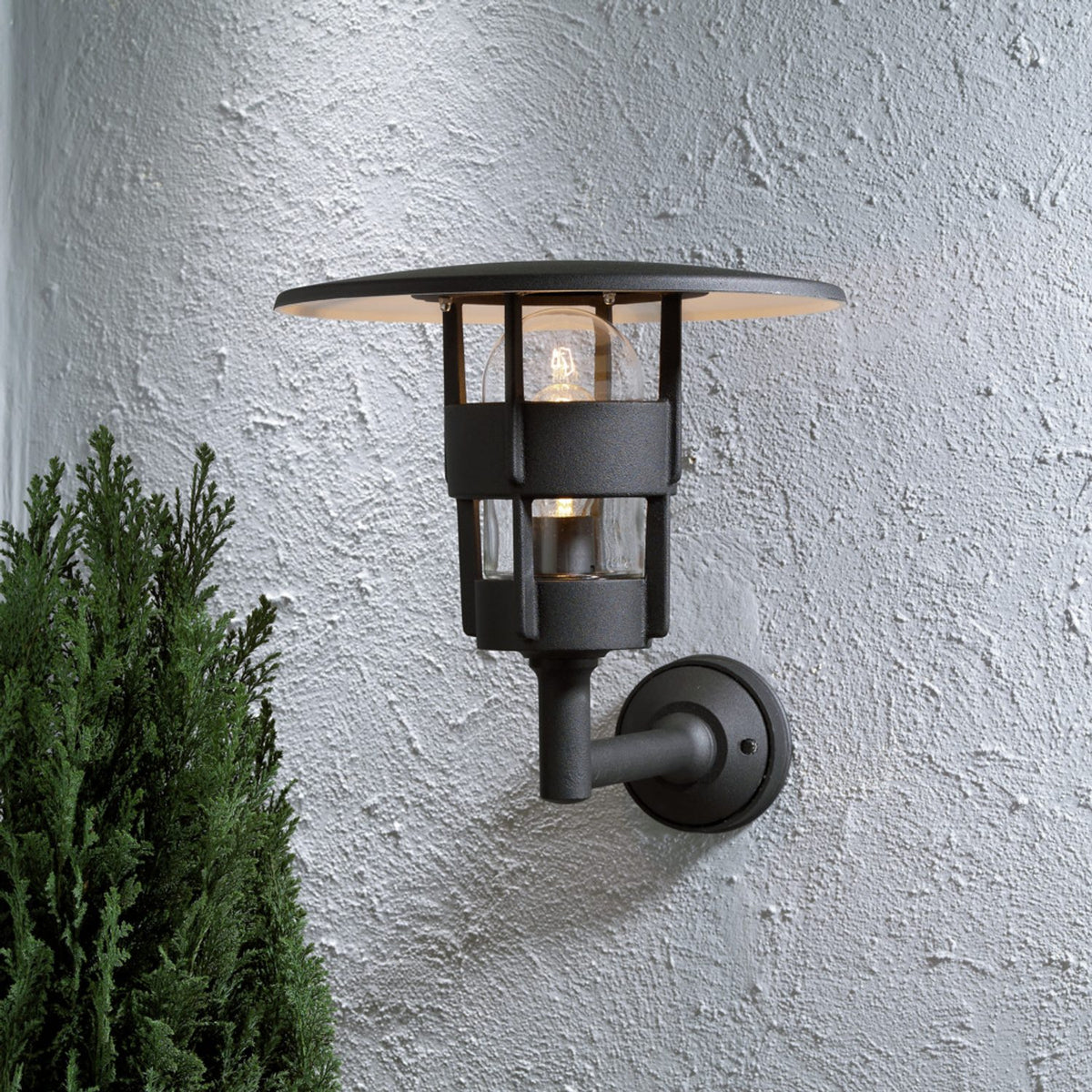 Freja E27 Mattsvart 40 cm Vägglampa Ute
