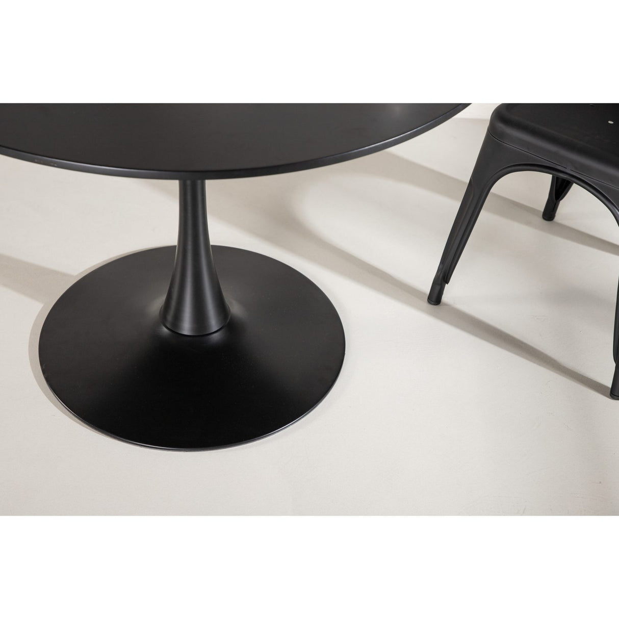 Glade Runt matbord Svart, MDF, ⌀100