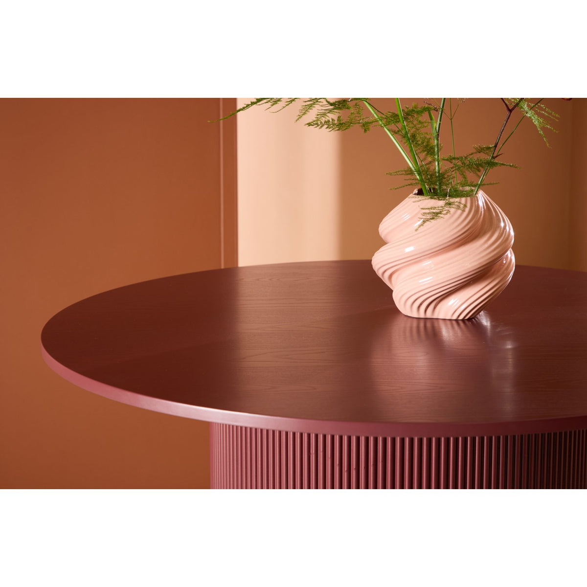 Lenox Runt matbord Burgundy