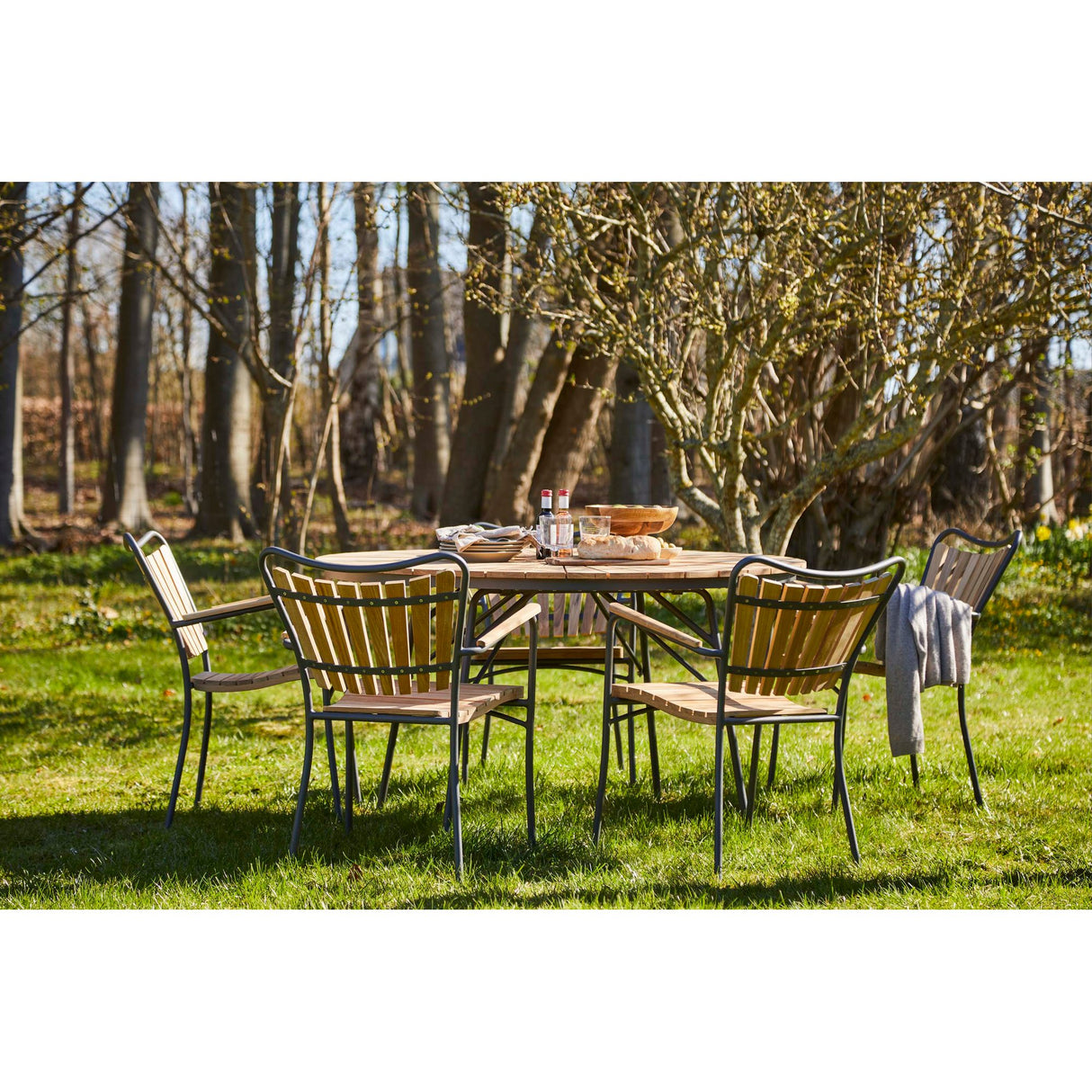 Ellen Trädgårdsmöbelset i Teak och Aluminium 130 cm + 5 stolar, Antracit