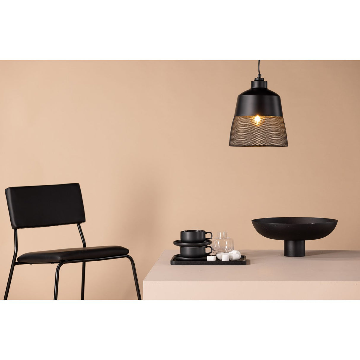 Toulon Taklampa Black, 24x29