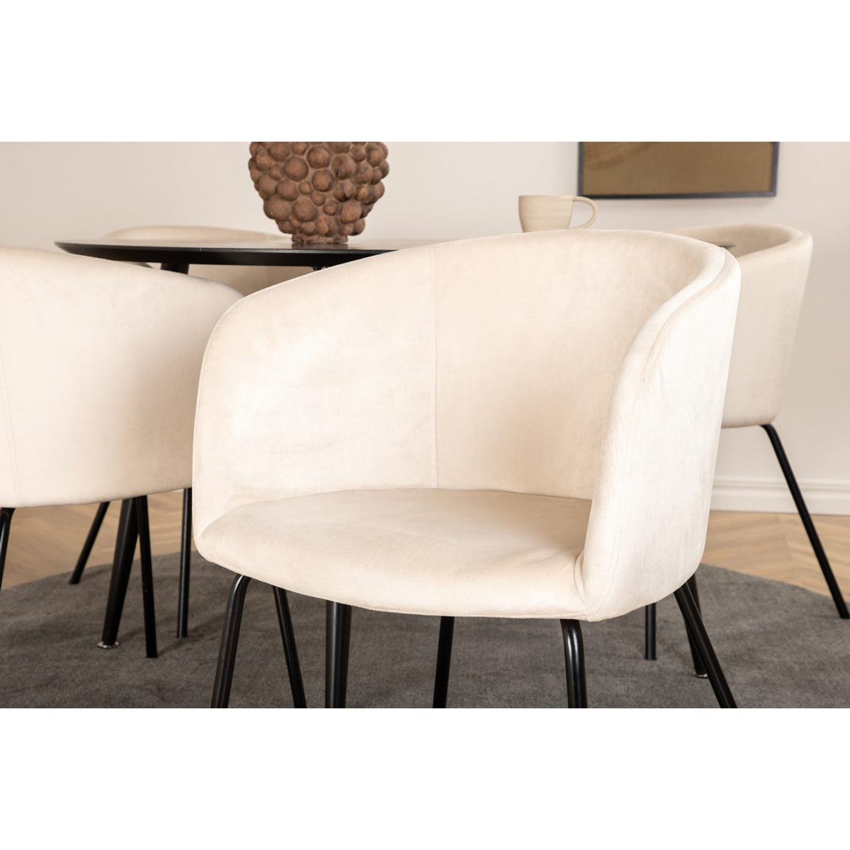 Dipp, Berit Rund matgrupp Beige, Svart, Svart, ⌀115