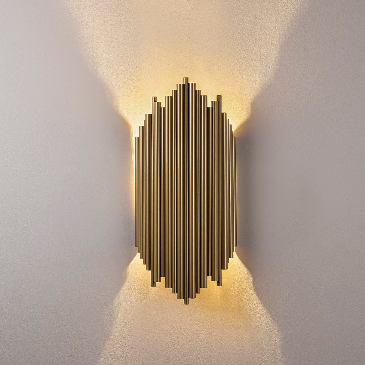 Kiara Vägglampa Guld