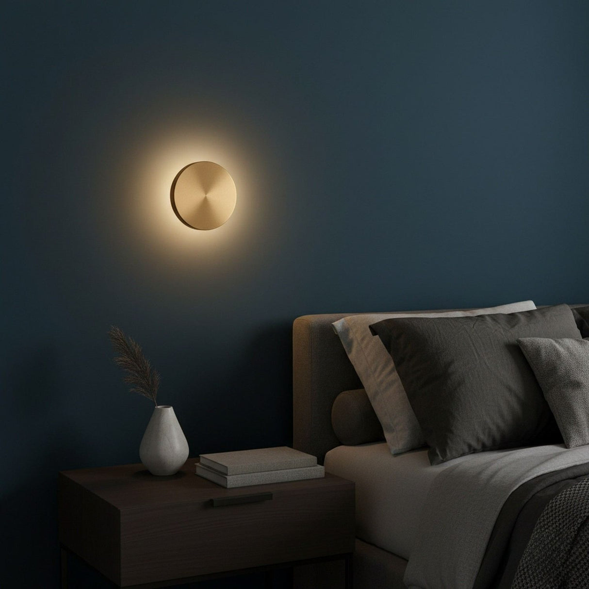Risca Vägglampa Antikbehandling