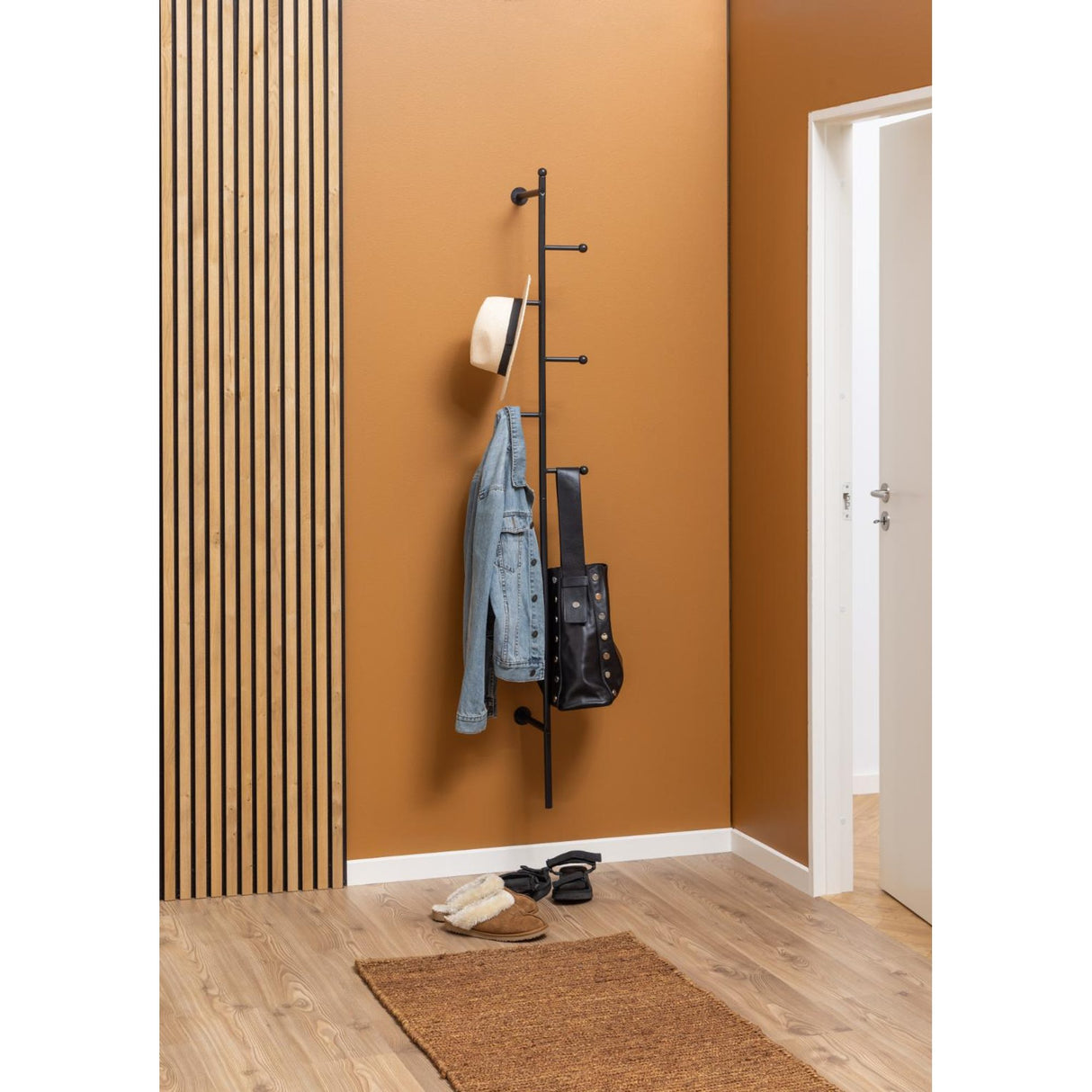 Lier Väggmonterad Klädhängare Svart