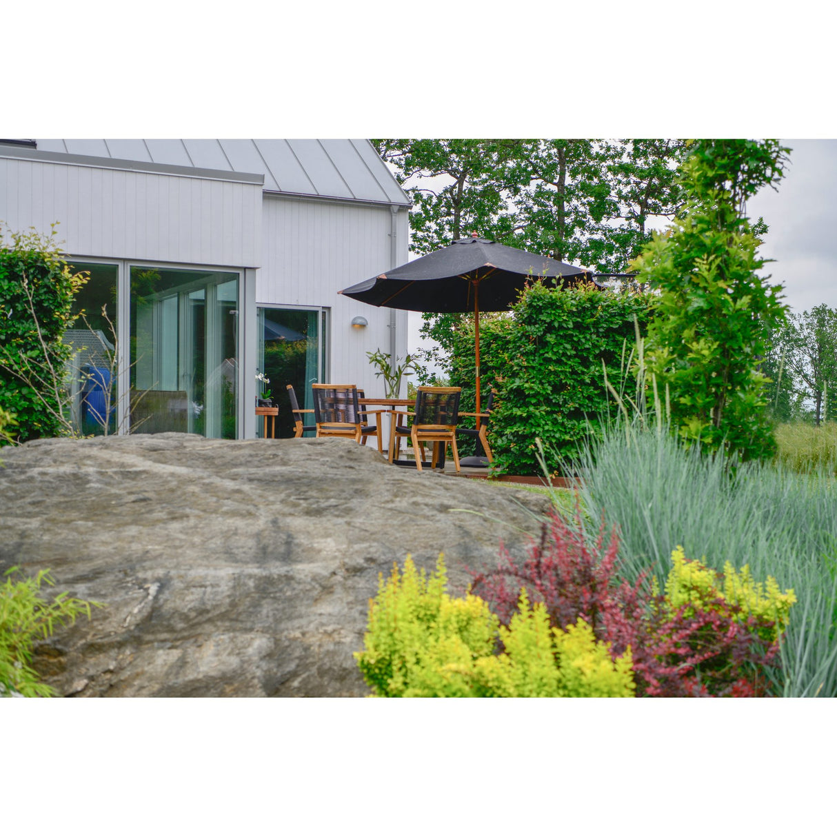 Träparasoll 335 cm Svart