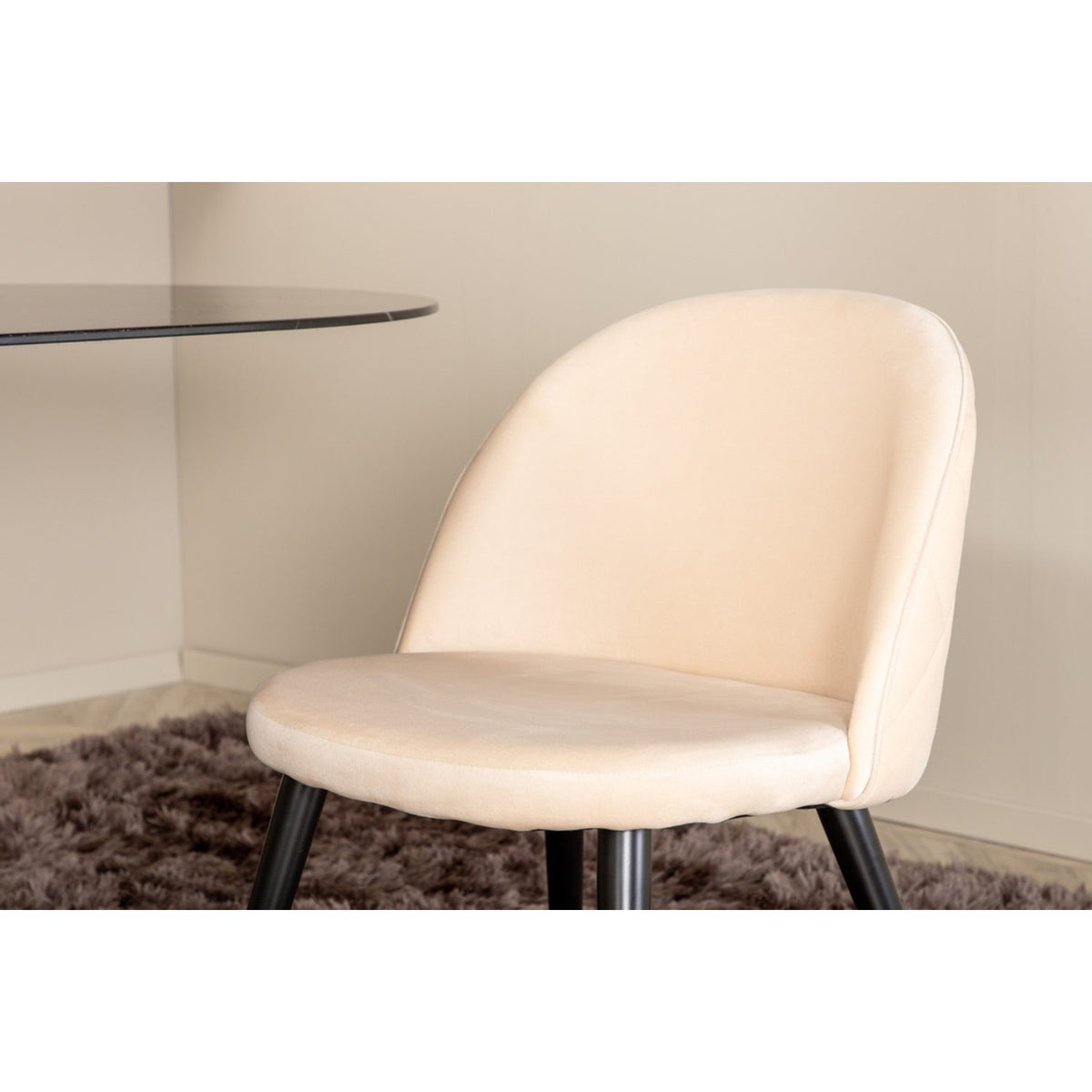 Pillan, Velvet Oval matgrupp