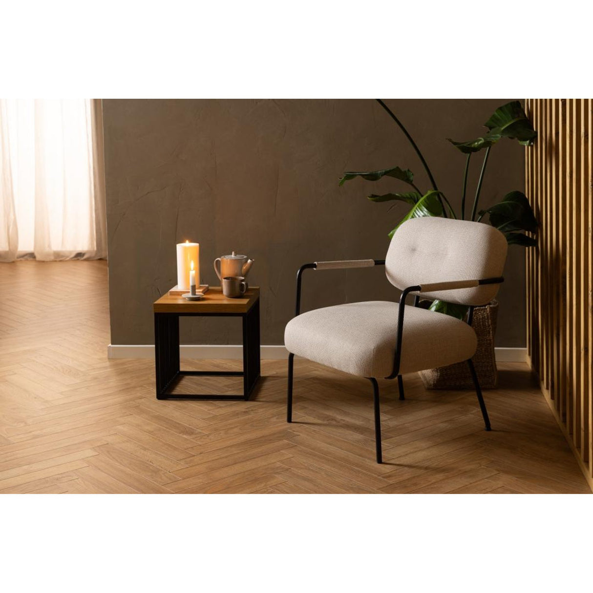 Emmanuelle Loungefåtölj