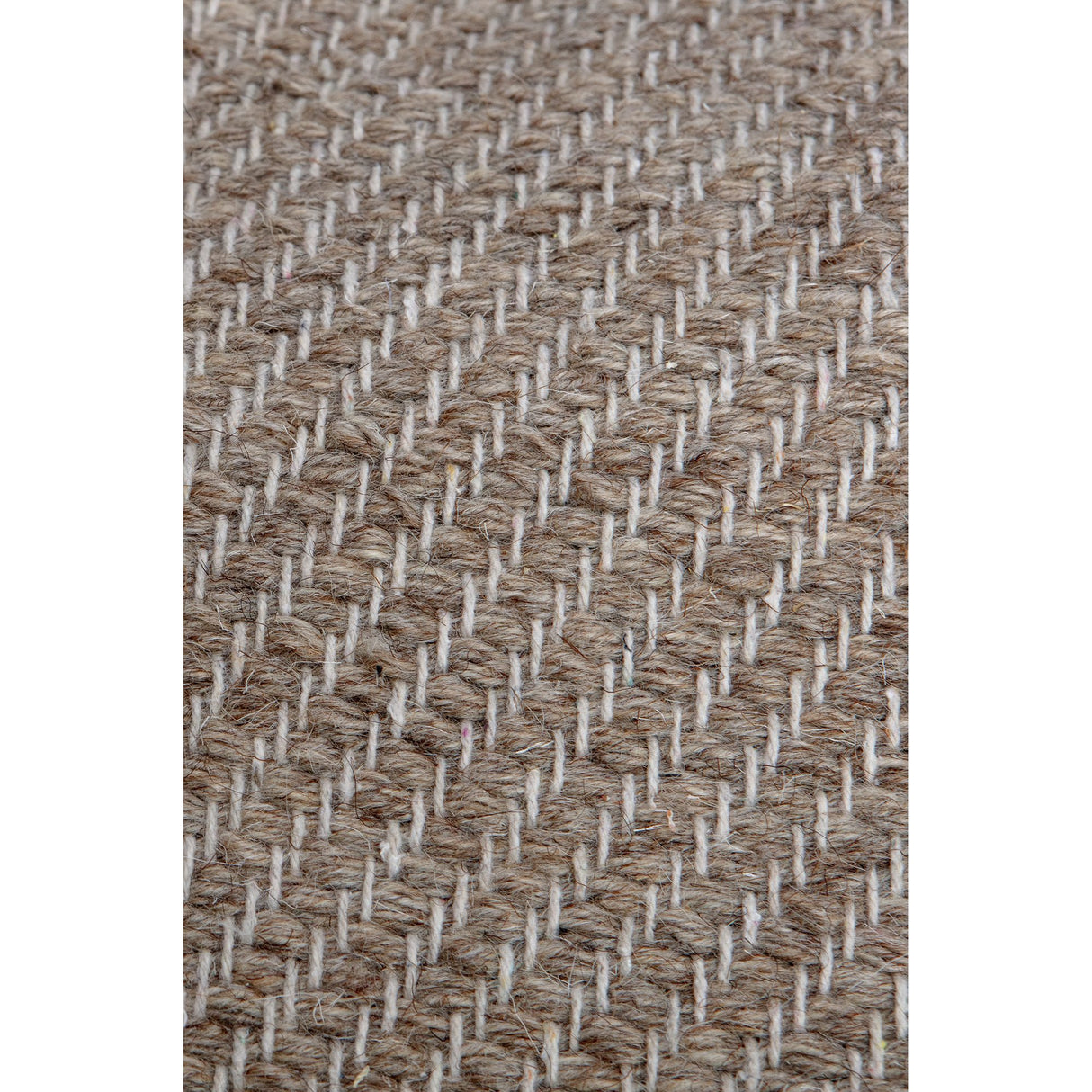 Claire Ullmatta Mörkbeige