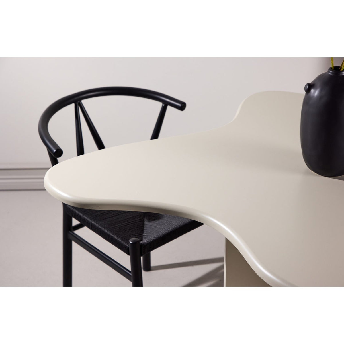 Flower Ovalt matbord Beige