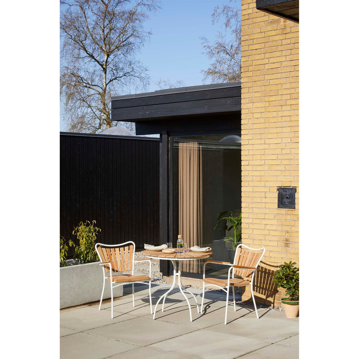 Ellen Trädgårdsmöbelset i Teak och Aluminium 80 cm + 2 stolar, Vit