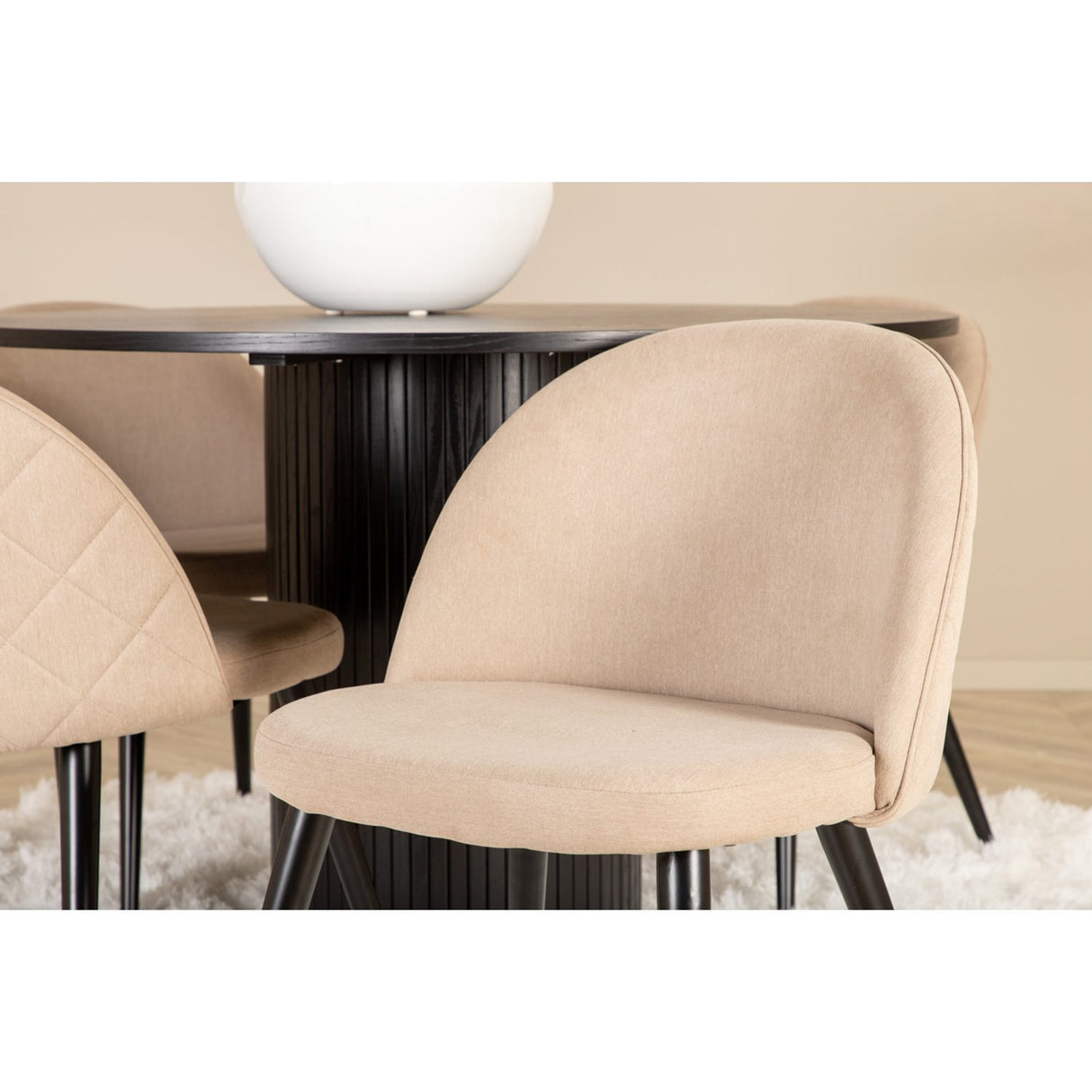 Bianca, Velvet Rund matgrupp Beige, Svart, 4st