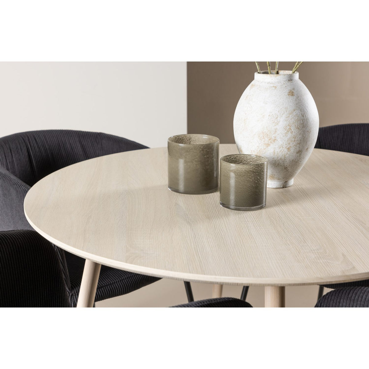 Plaza, Berit Rund matgrupp Svart, Vitputsad, 4st