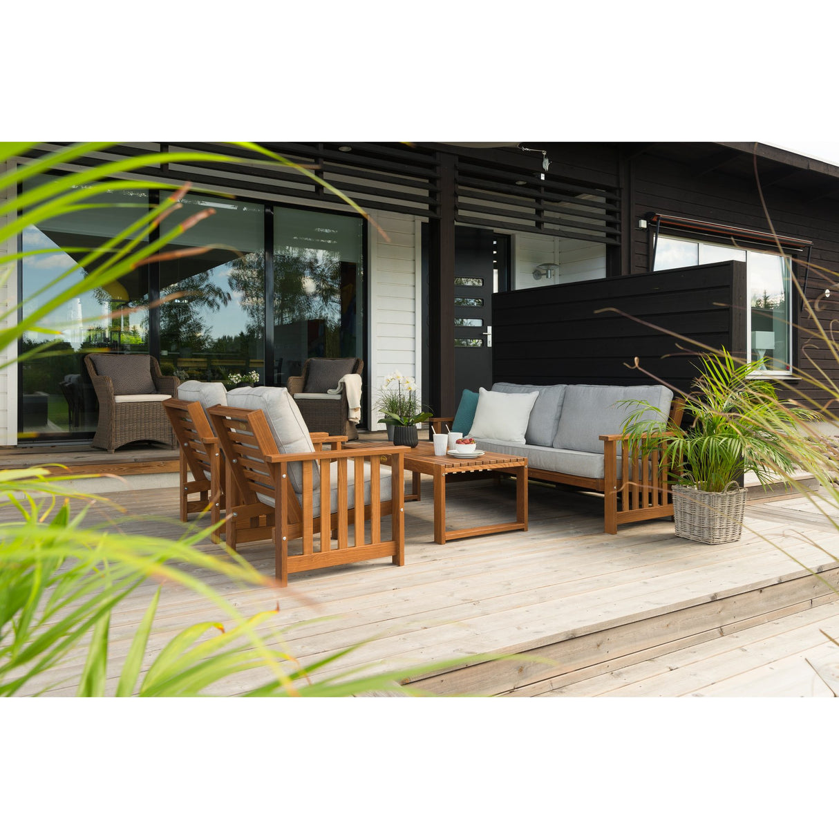 Gotland Utebord 60 x 120 cm Brun