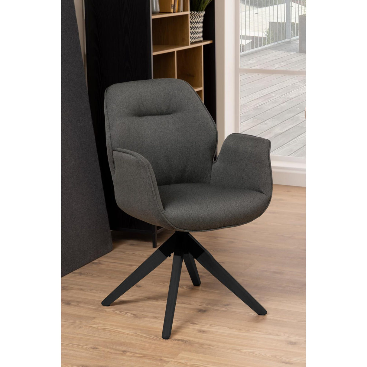 Millau Karmstol Snurr Town tyg Mörkgrå/Svart