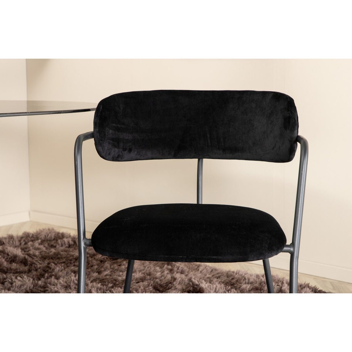 Pillan, Arrow Oval matgrupp