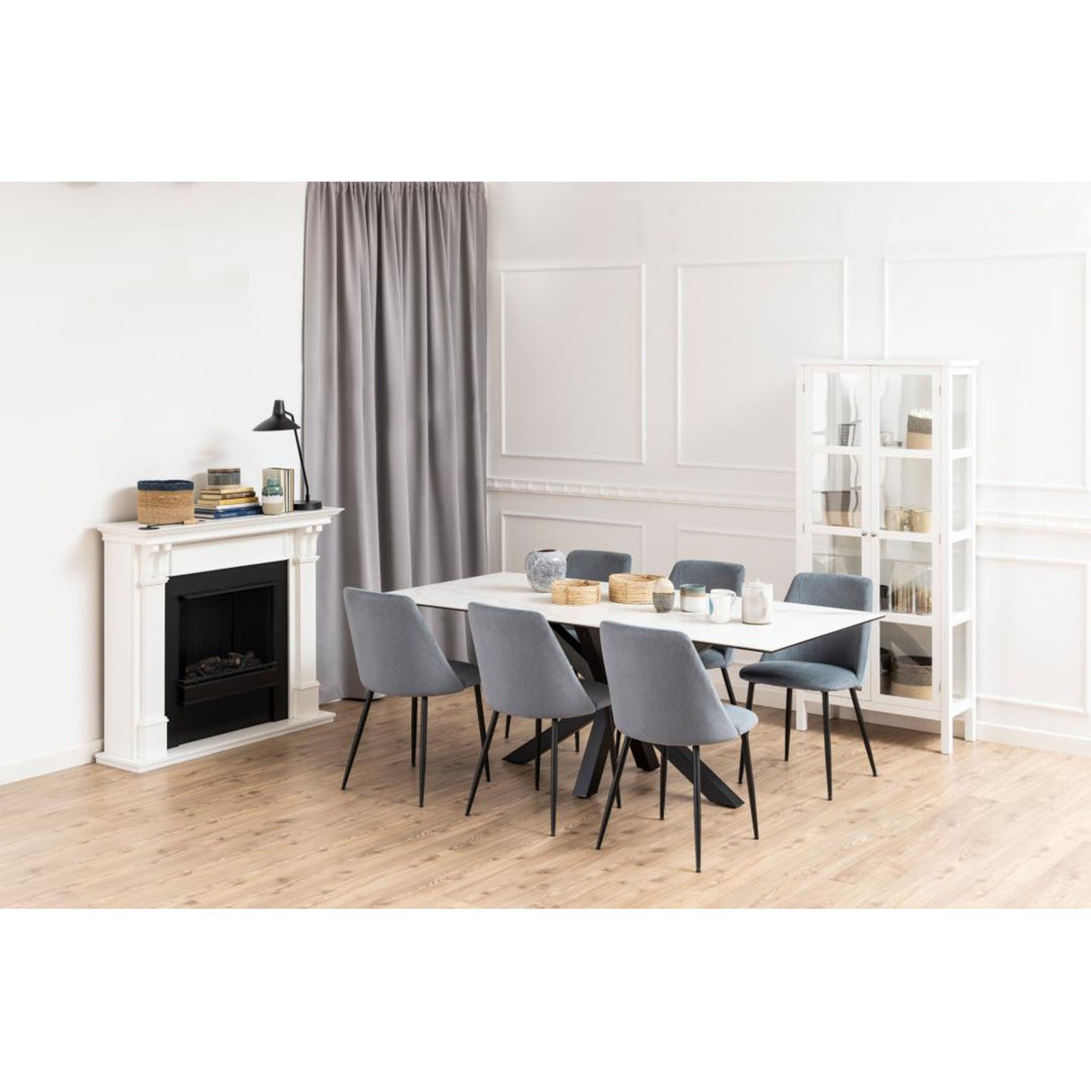 Courtney Matstol Loyd tyg Grå