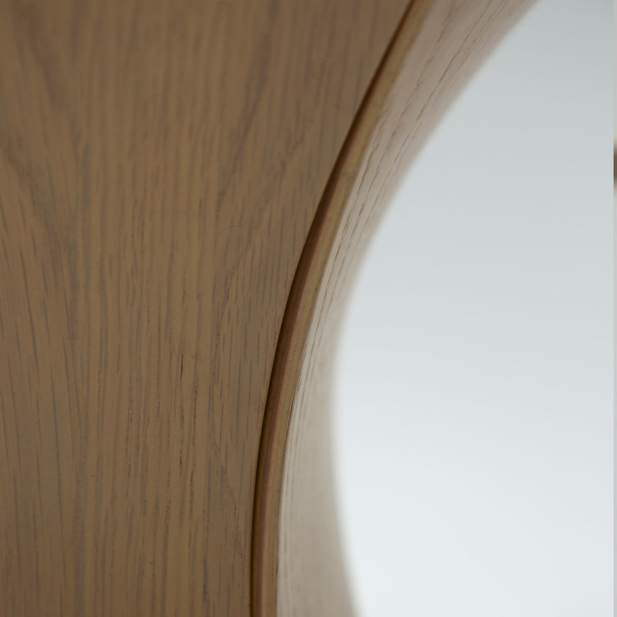 Root Sidobord Light Oak