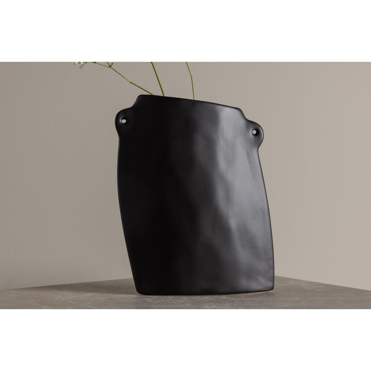 Hie Vas Svart, 21 x 14 x 5