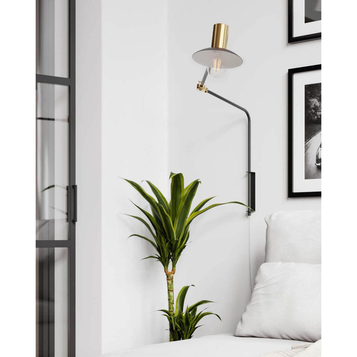 Quinn Vägglampa Lång