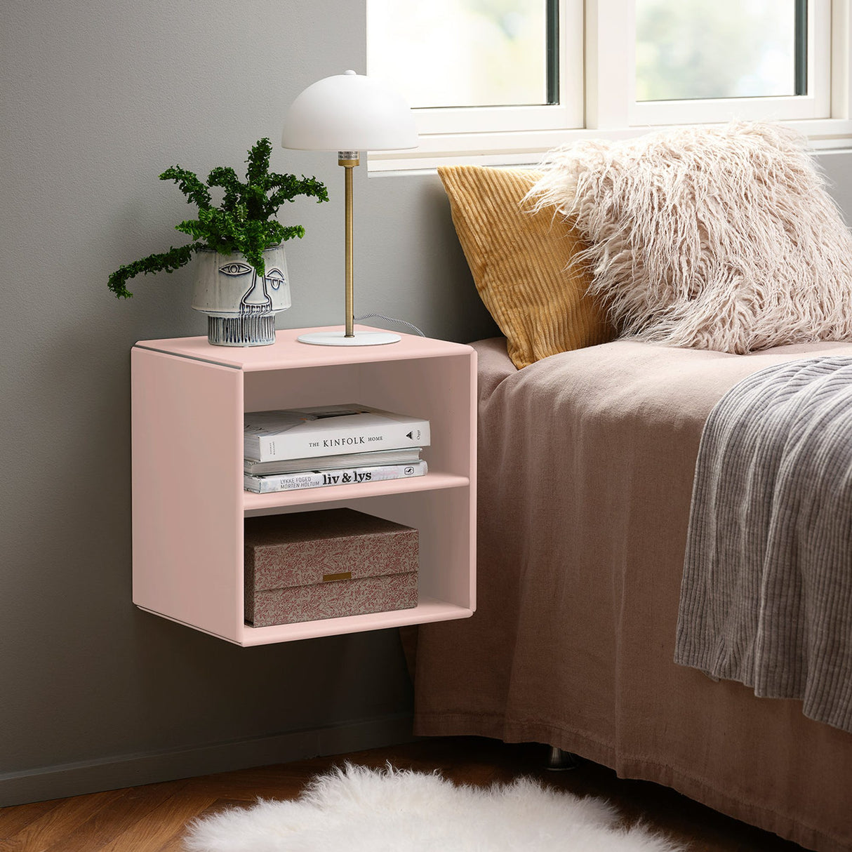 Charlotte Quadrant-vägghylla Rosa