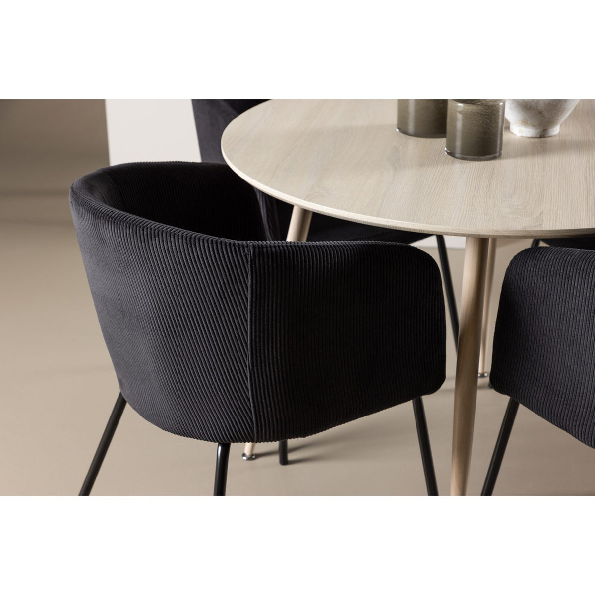 Plaza, Berit Rund matgrupp Svart, Vitputsad, 4st