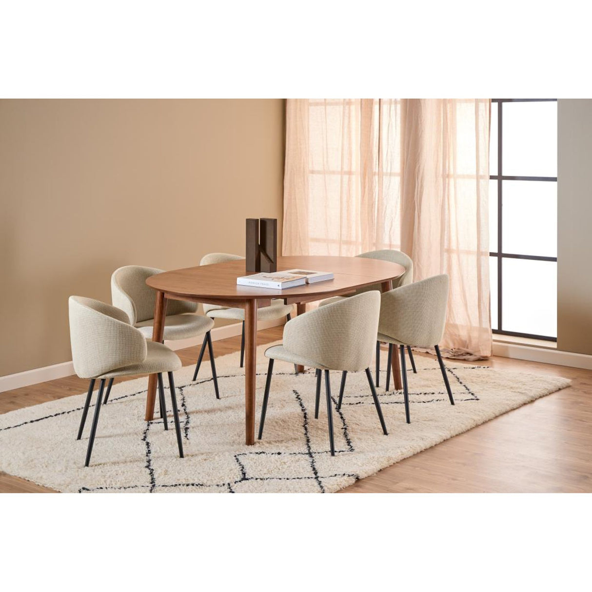 Århus Matbord Rund 115 cm ink. Iläggsskiva Valnöt