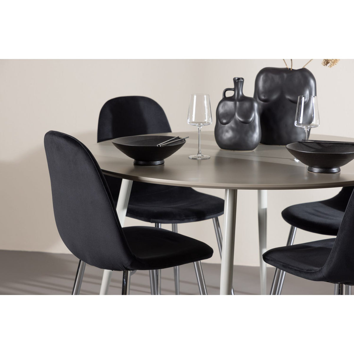 Plaza, Polar Rund matgrupp Svart,Silver, Beige, ⌀120