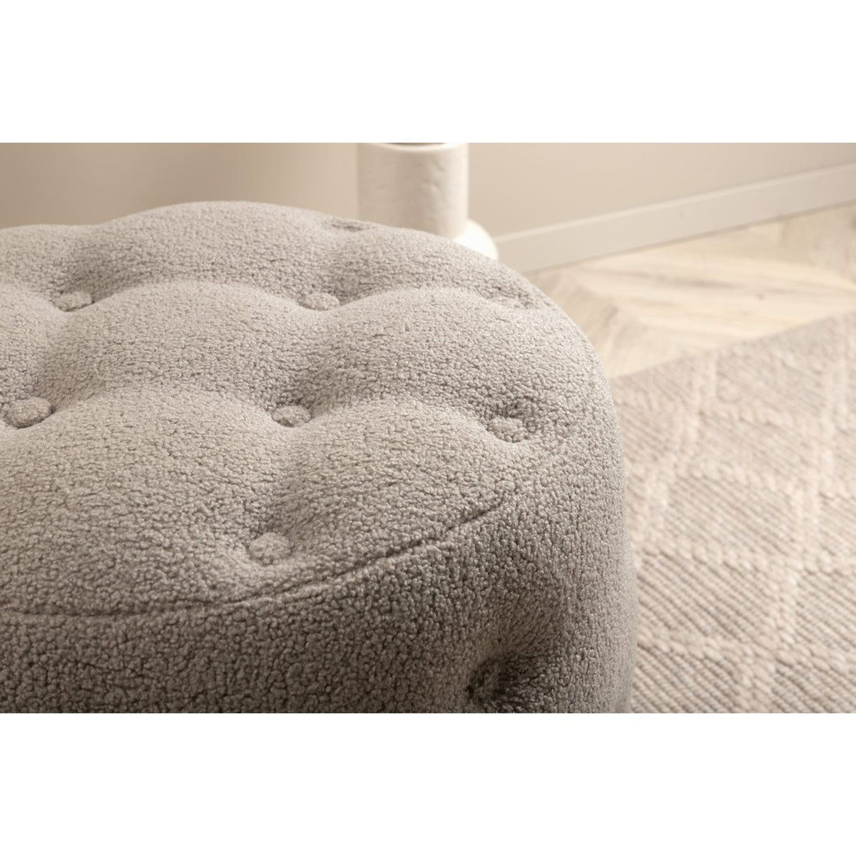 Benjamin Puff Greige, Polyester teddy