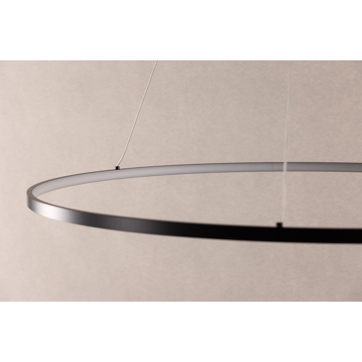 Rödäng x Josefin Lustig Taklampa Svart, 100x2