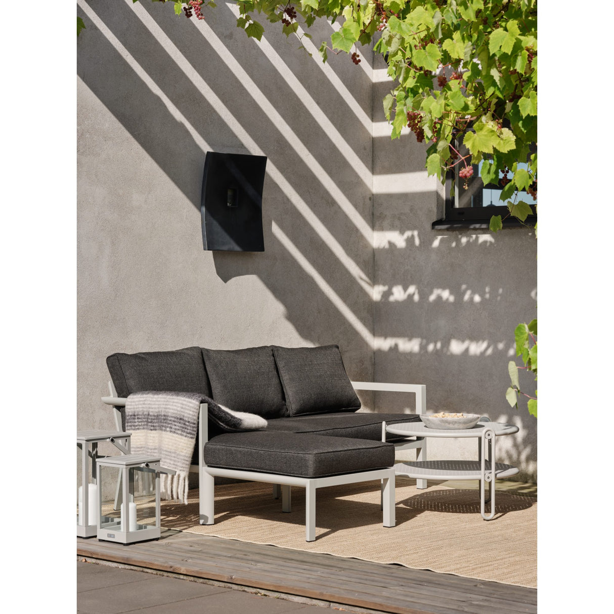 Blixt Utesoffbord 65x42 cm Light Grey