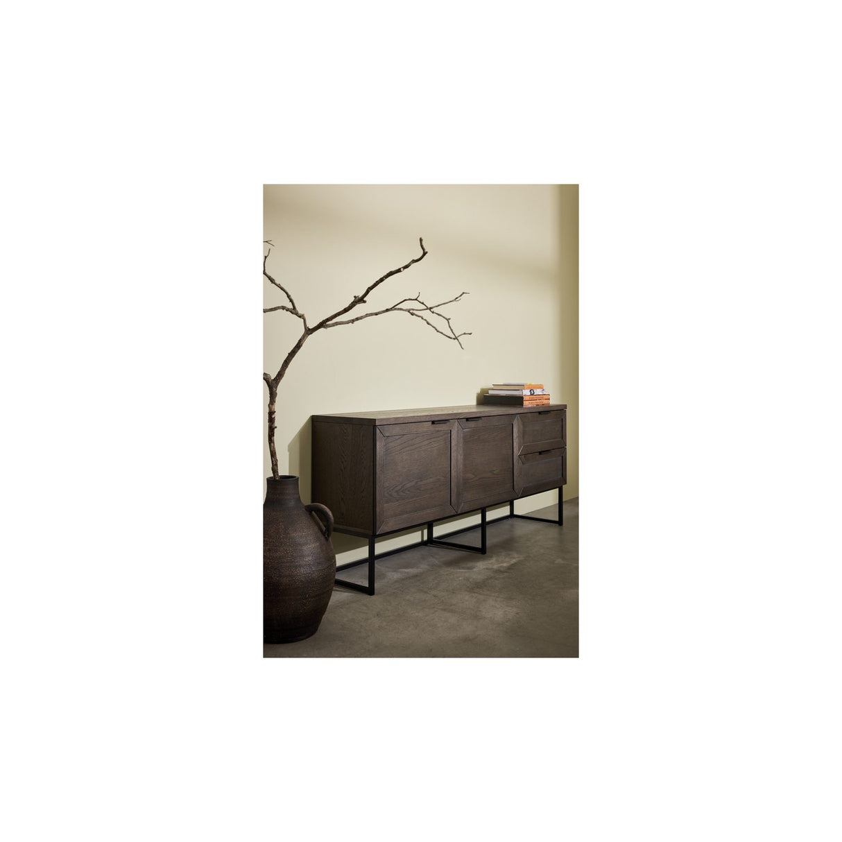 Zion Sideboard Oljad Brun Ekfaner