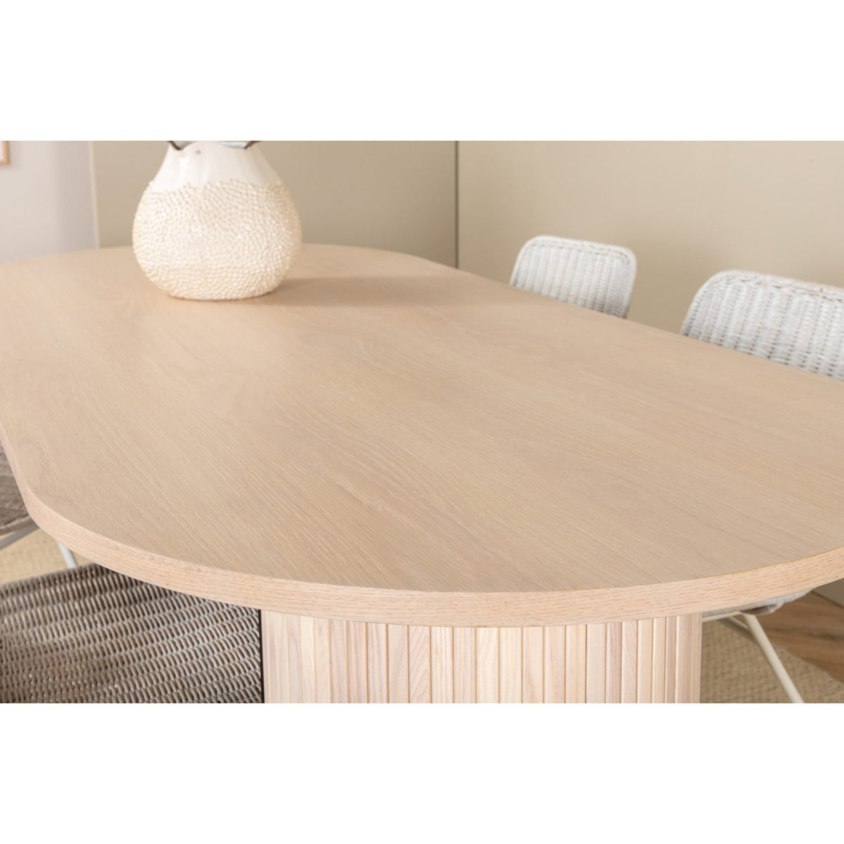 Bianca, Cirebon Oval matgrupp 200x90x75