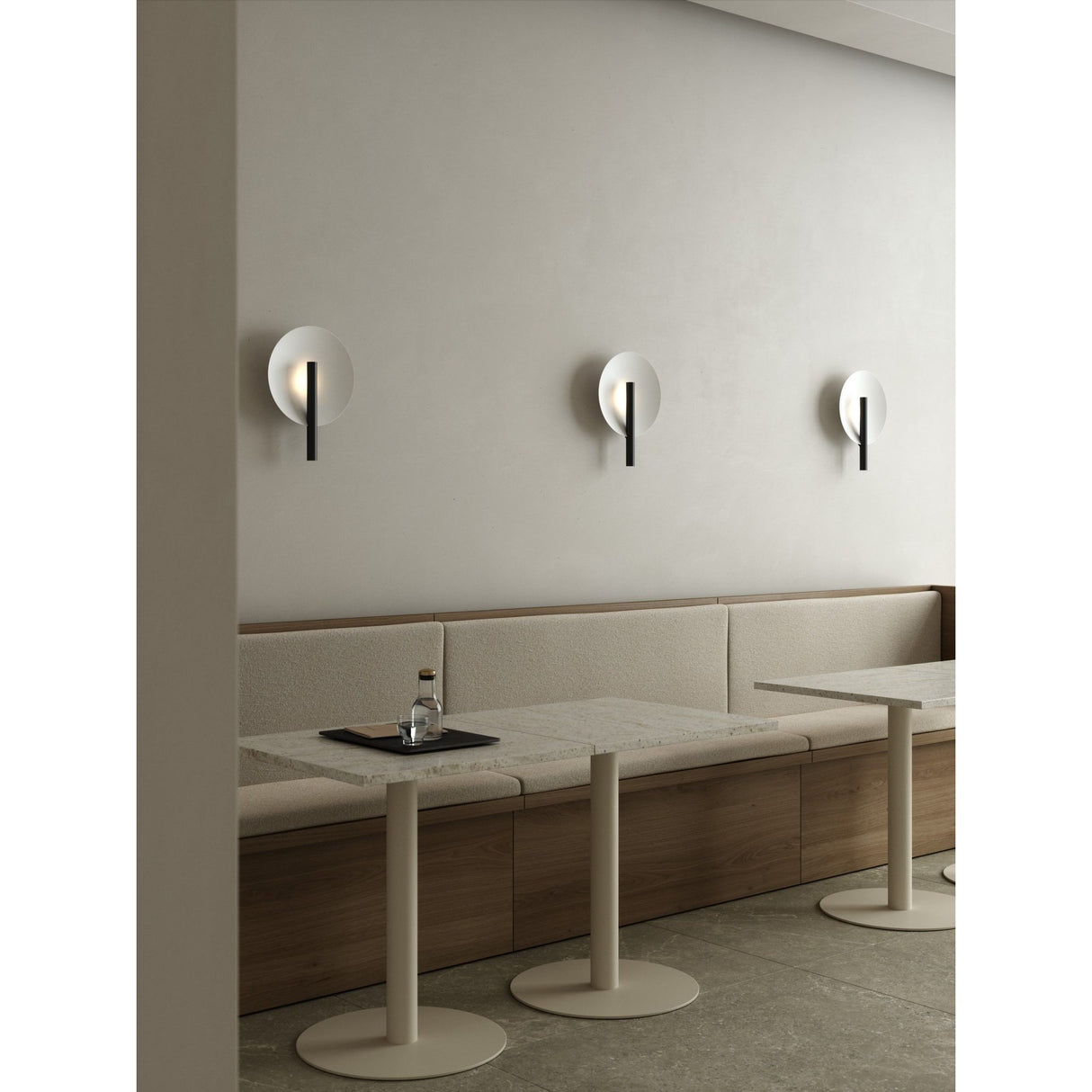 Furiko Vägglampa Svart