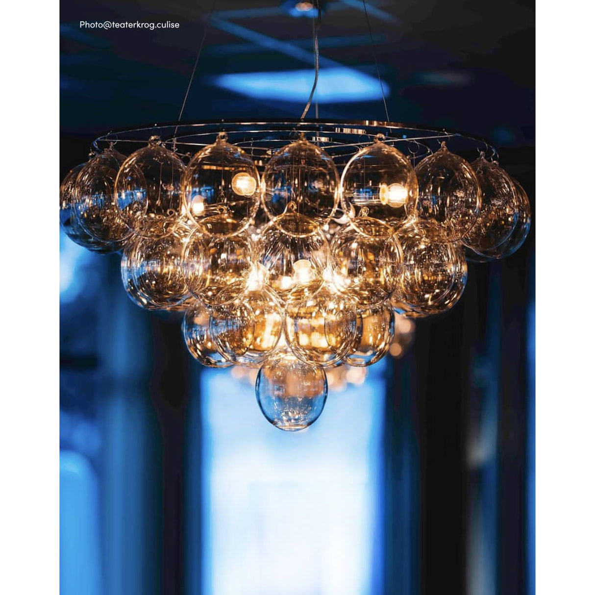 Gross Giant Taklampa Amber