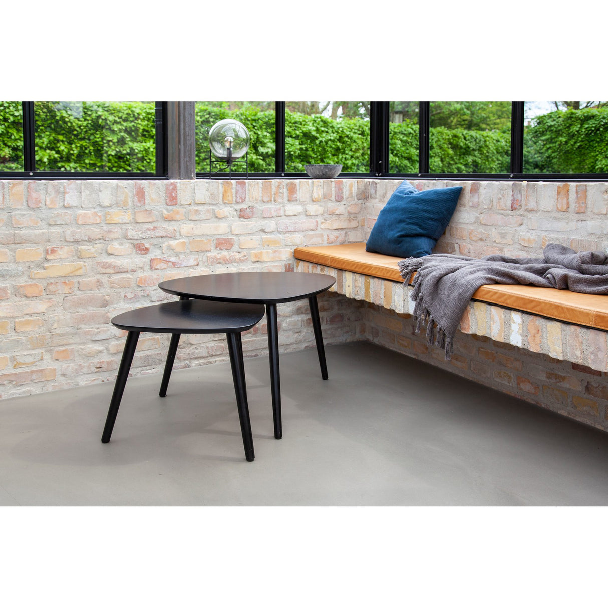 Noble 2-set Stor/Liten Satsbord Svart