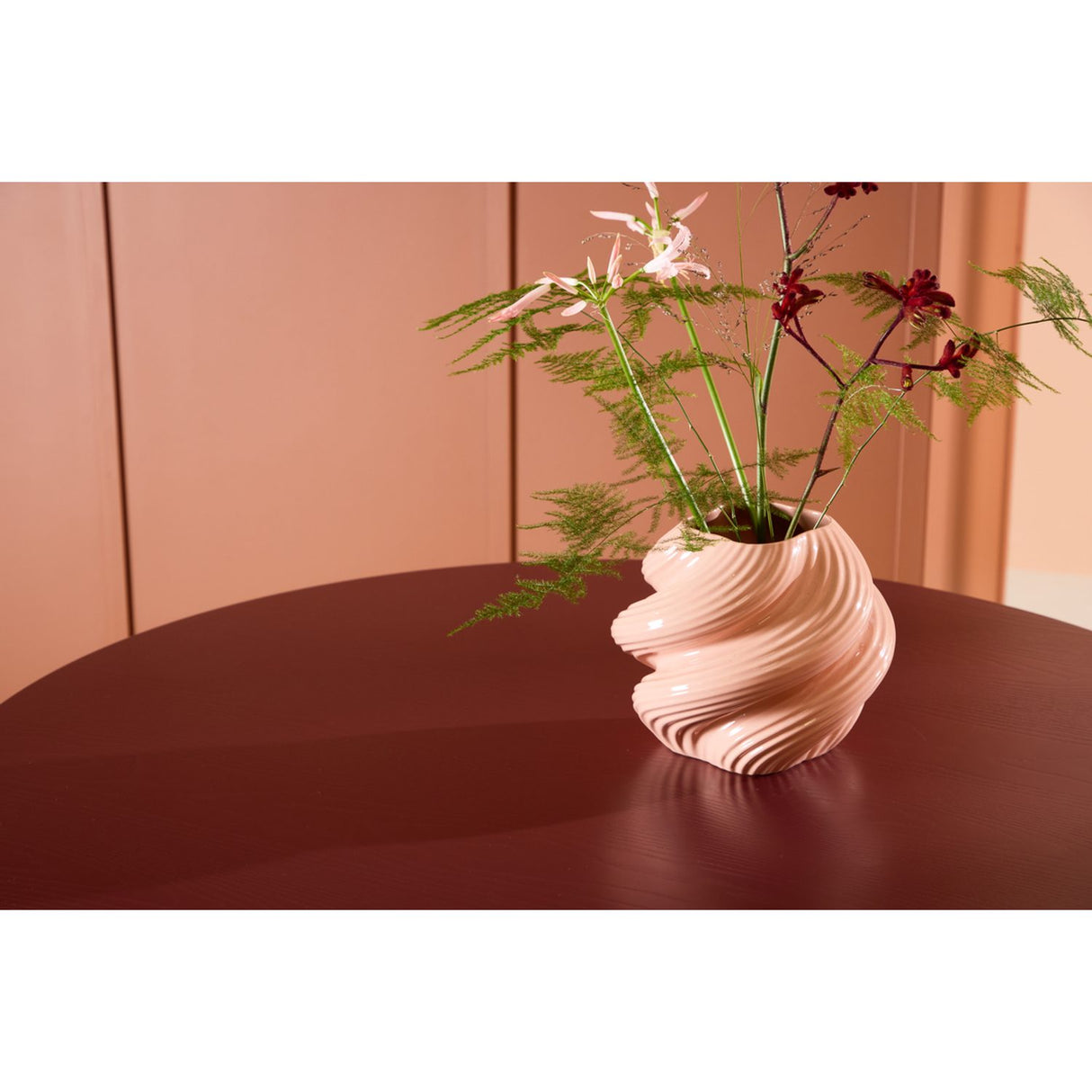 Lenox Runt matbord Burgundy
