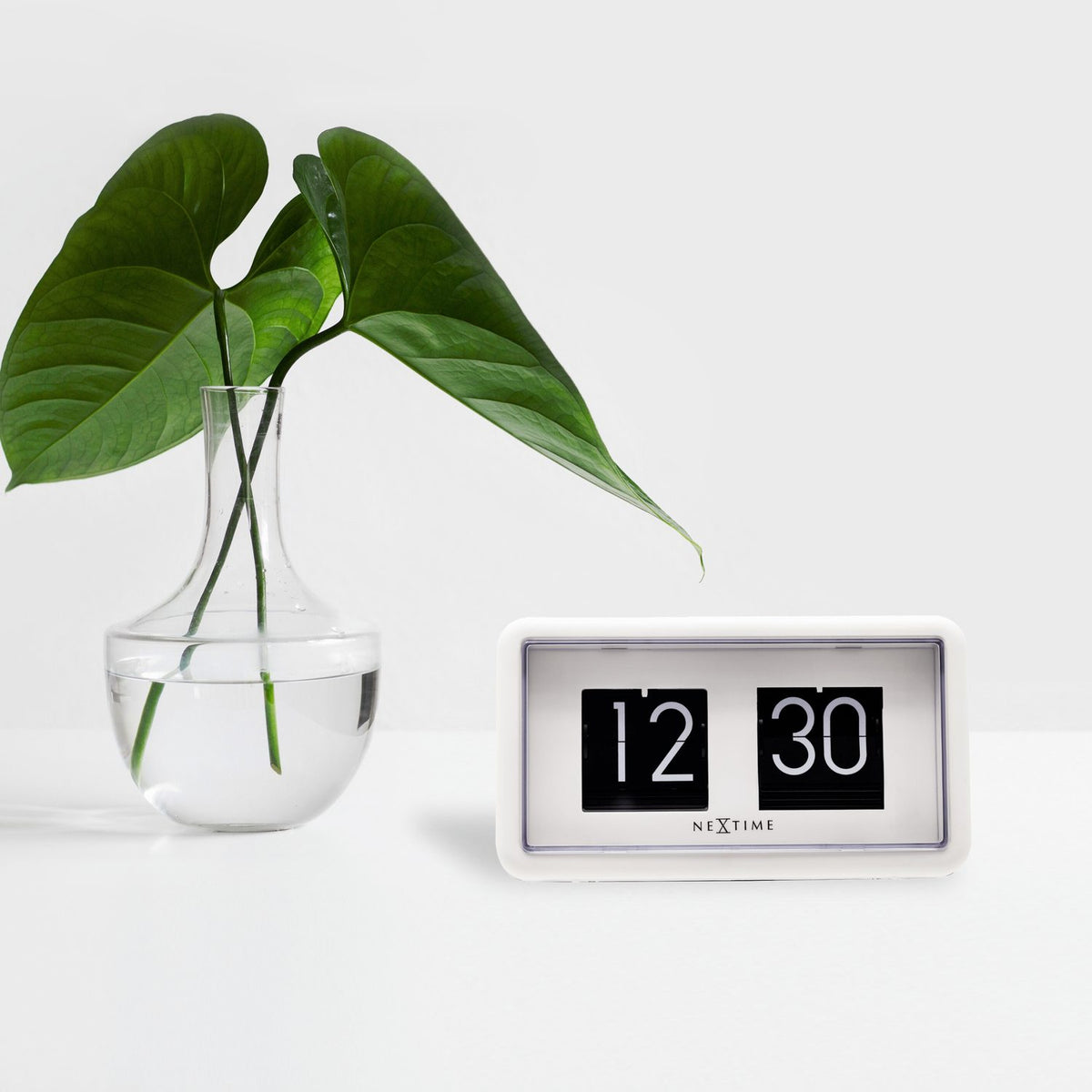 Flip clock 24hr 18 cm Bords-/Väggklocka Vit