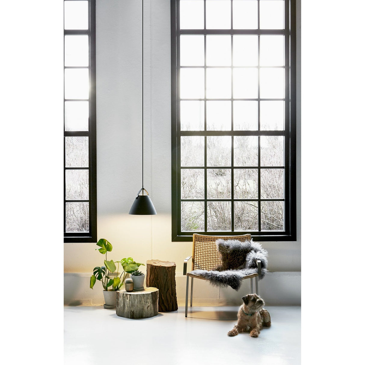 Strap Taklampa 27 cm, Svart