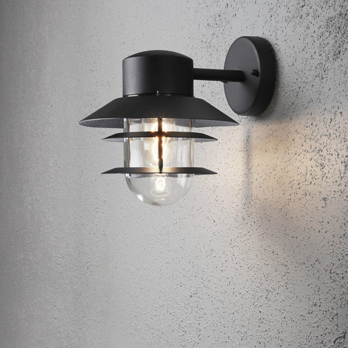 Modena E27 24 cm Vägglampa Ute Svart, Ned